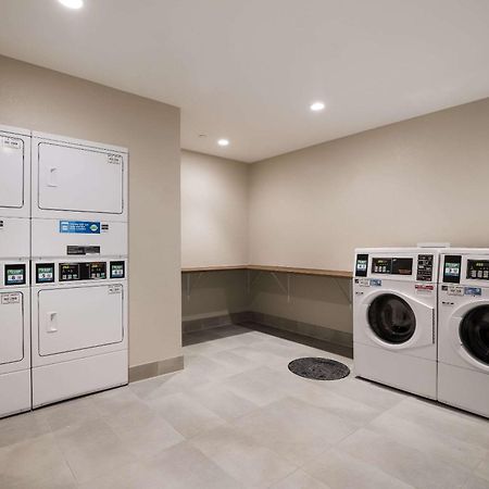 Everhome Suites Corona Eksteriør billede