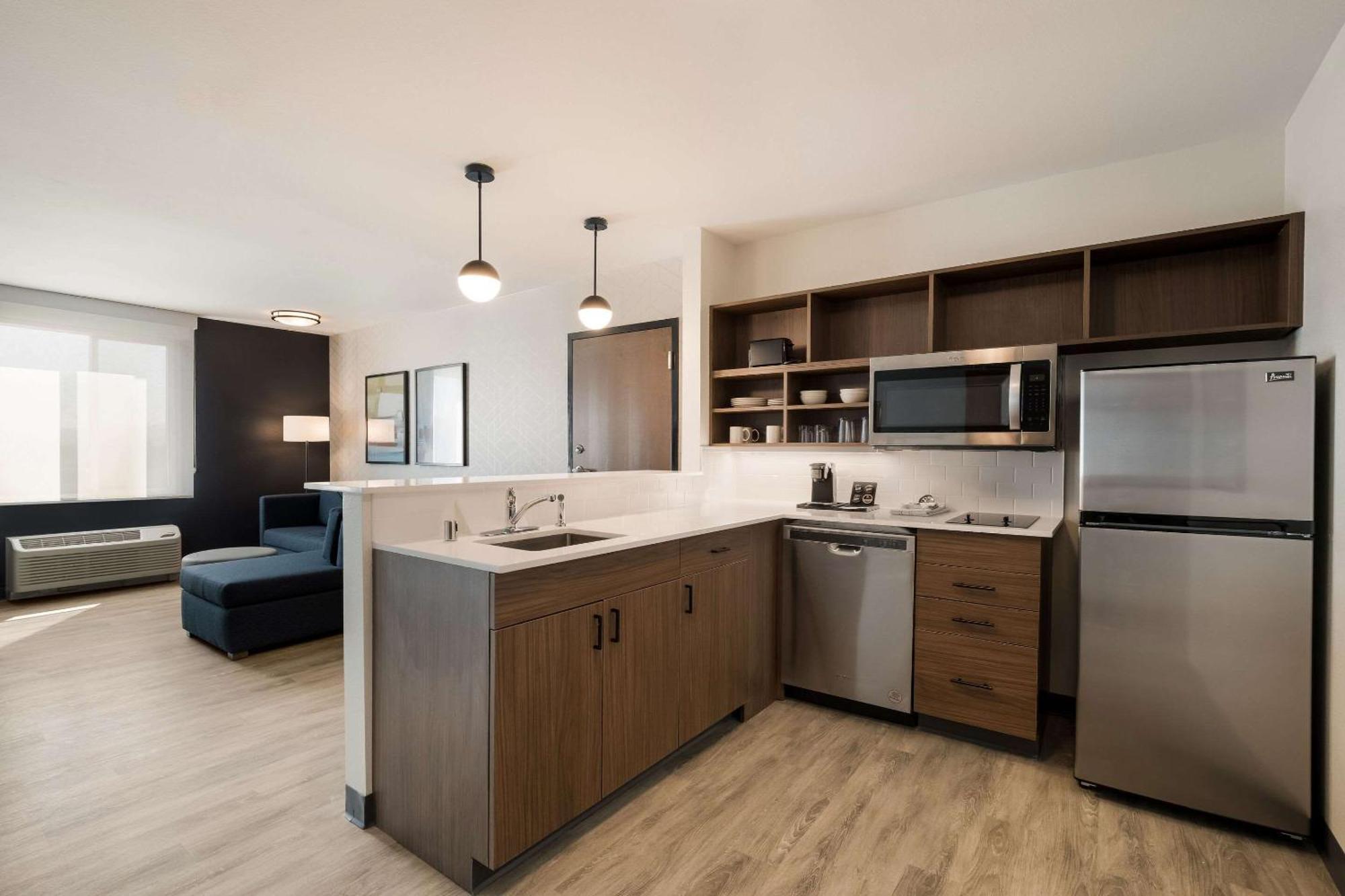 Everhome Suites Corona Eksteriør billede