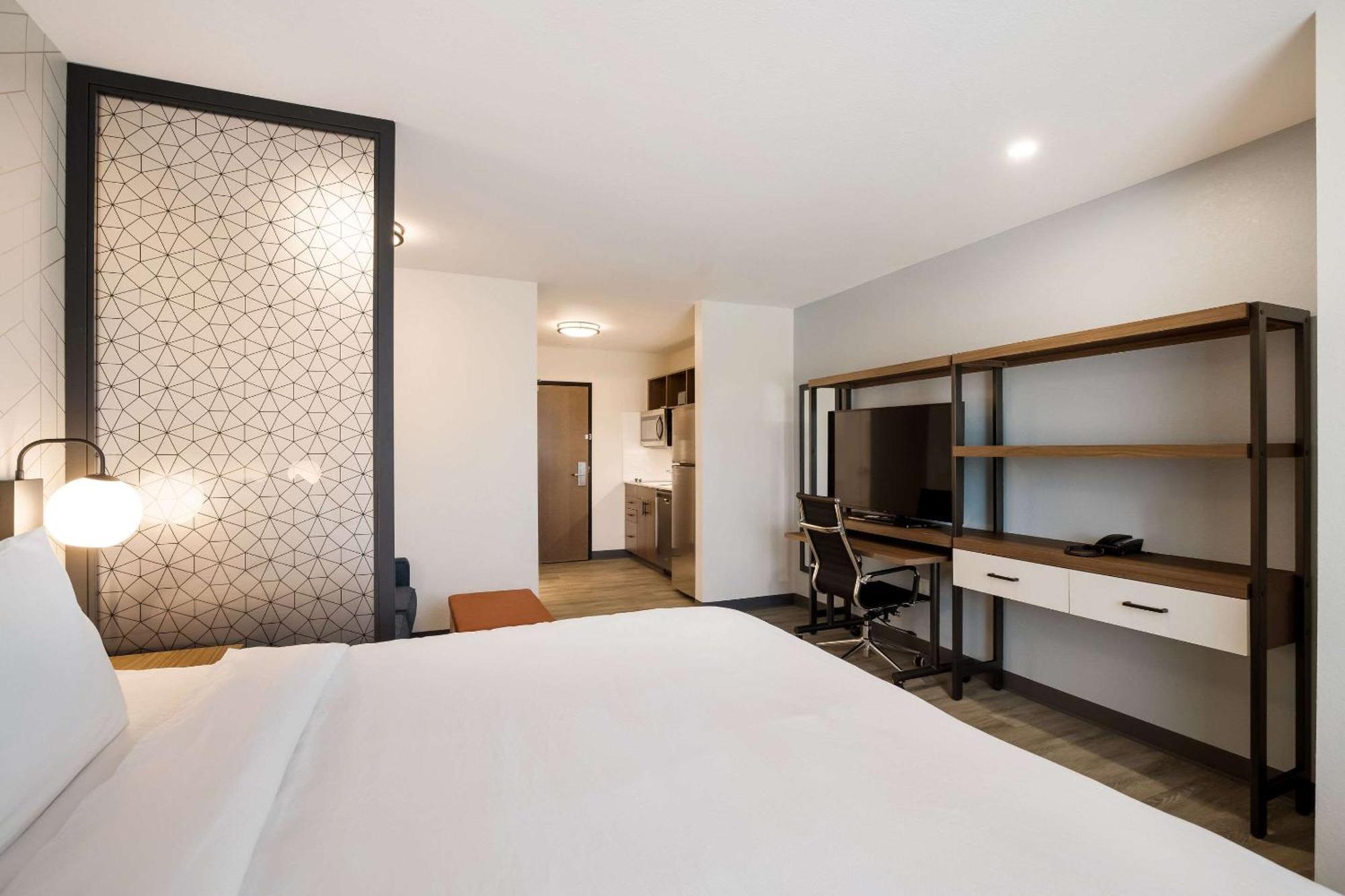 Everhome Suites Corona Eksteriør billede