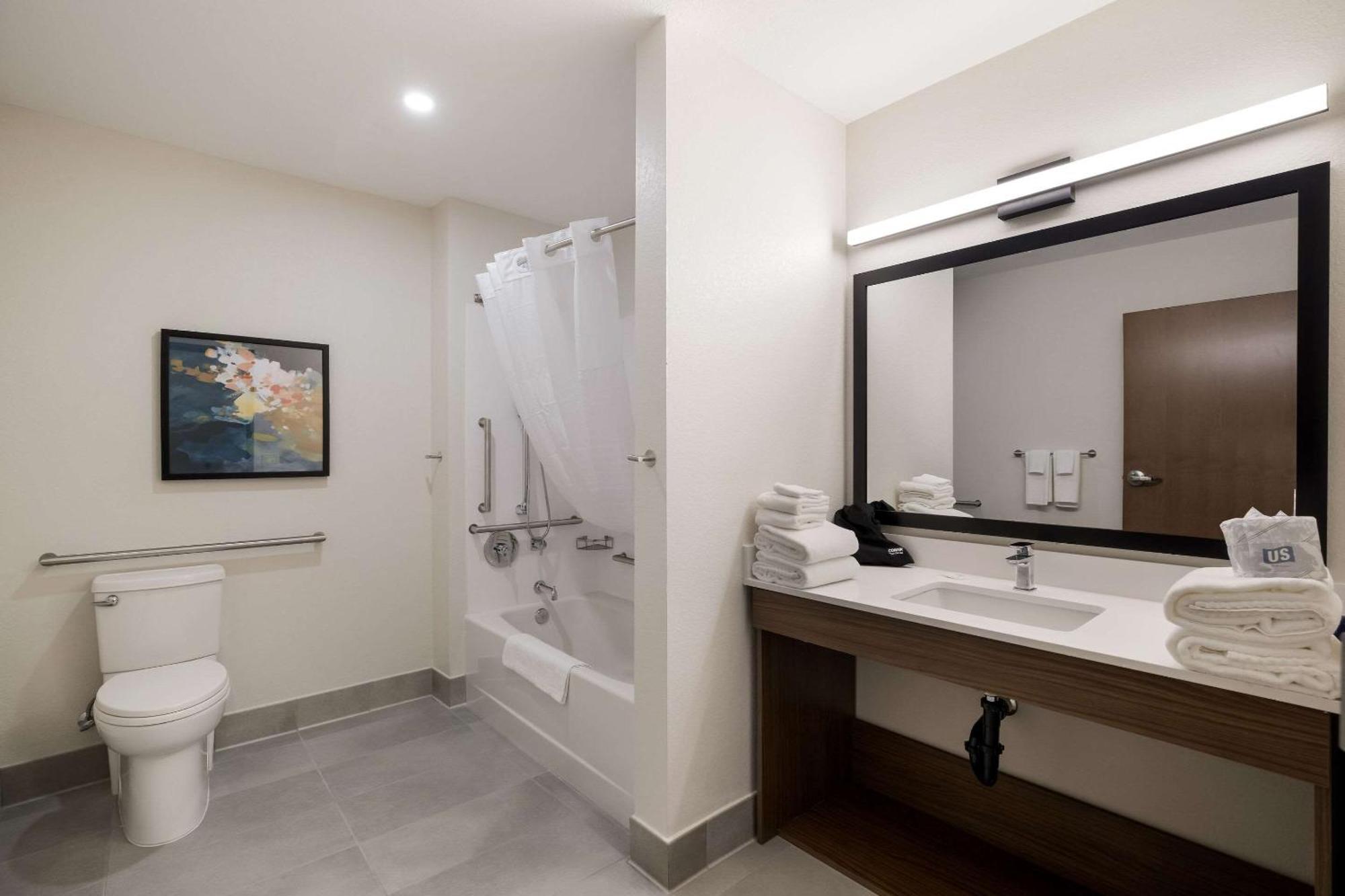 Everhome Suites Corona Eksteriør billede