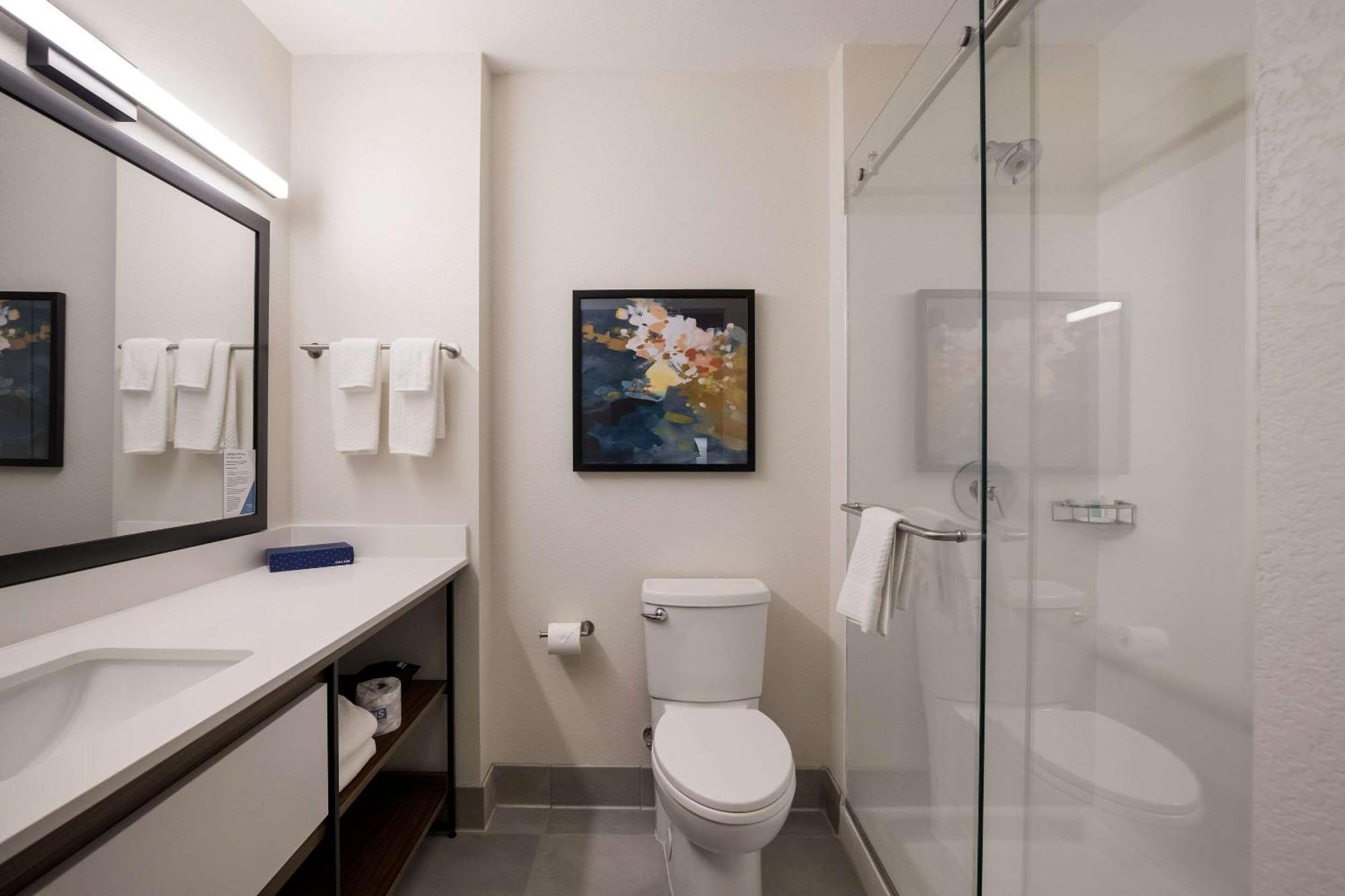 Everhome Suites Corona Eksteriør billede