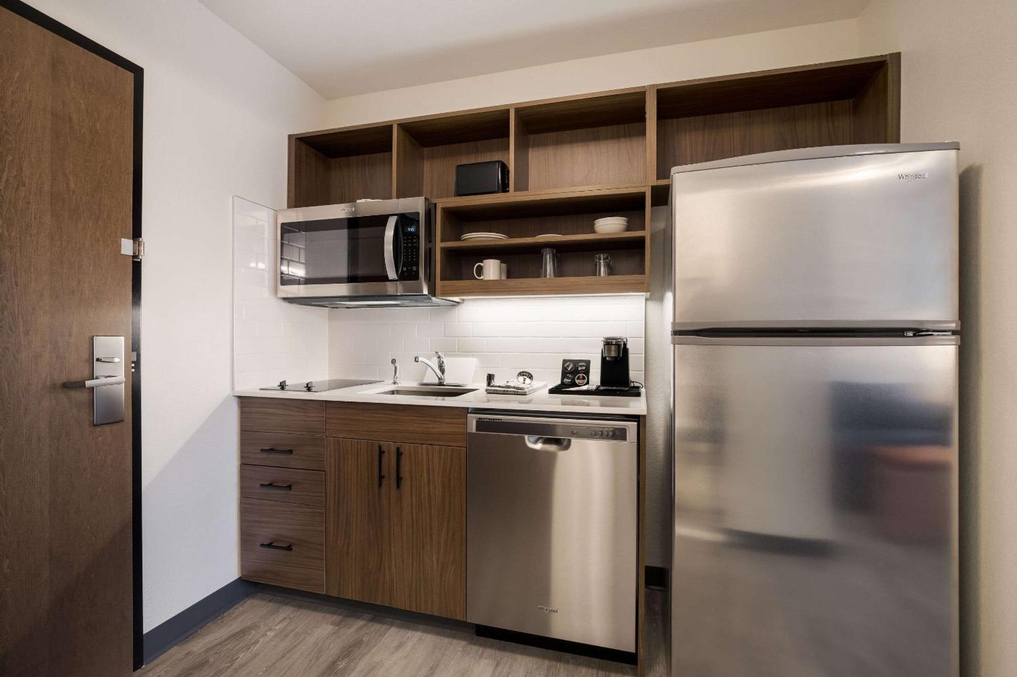 Everhome Suites Corona Eksteriør billede